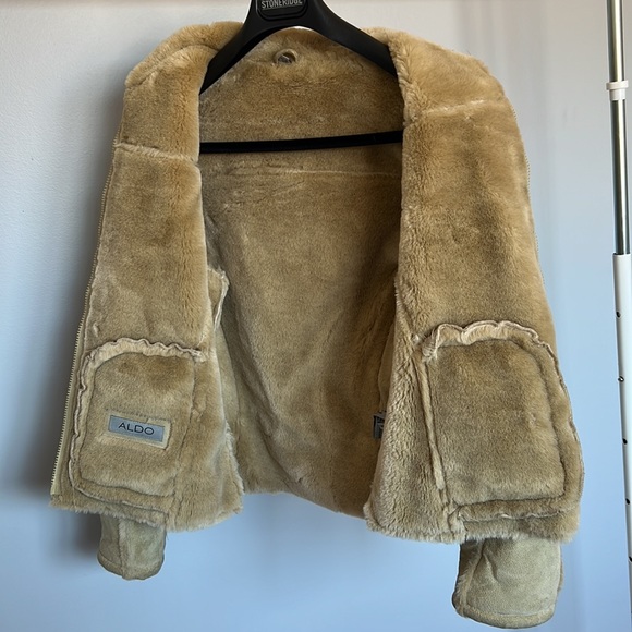 Beige Suede Sherpa jacket - Picture 4 of 8